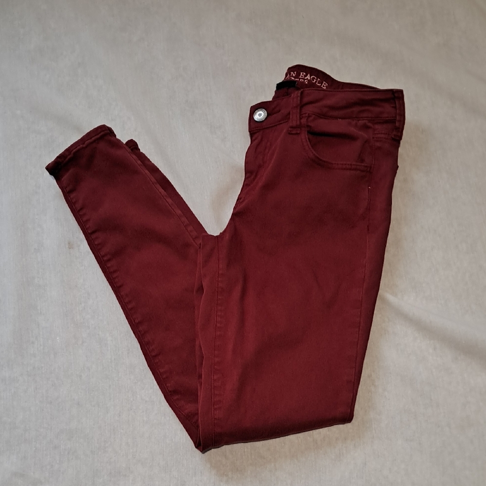 American‎ Eagle Outfitters AEO Sateen Super Stretch Jegging. Red. Size 6.